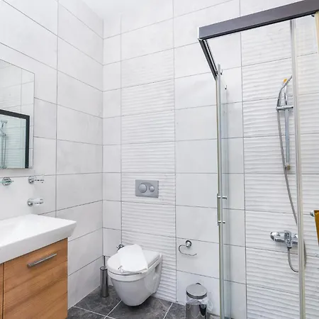 Lux With Jacuzzi Inf Pool - Wac *