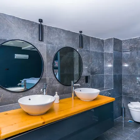 Lux With Jacuzzi Inf Pool - Wac *